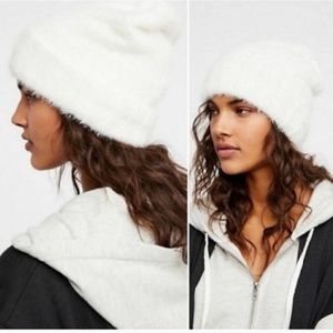 COPY - NWOT Free People Head In The Clouds Beanie.